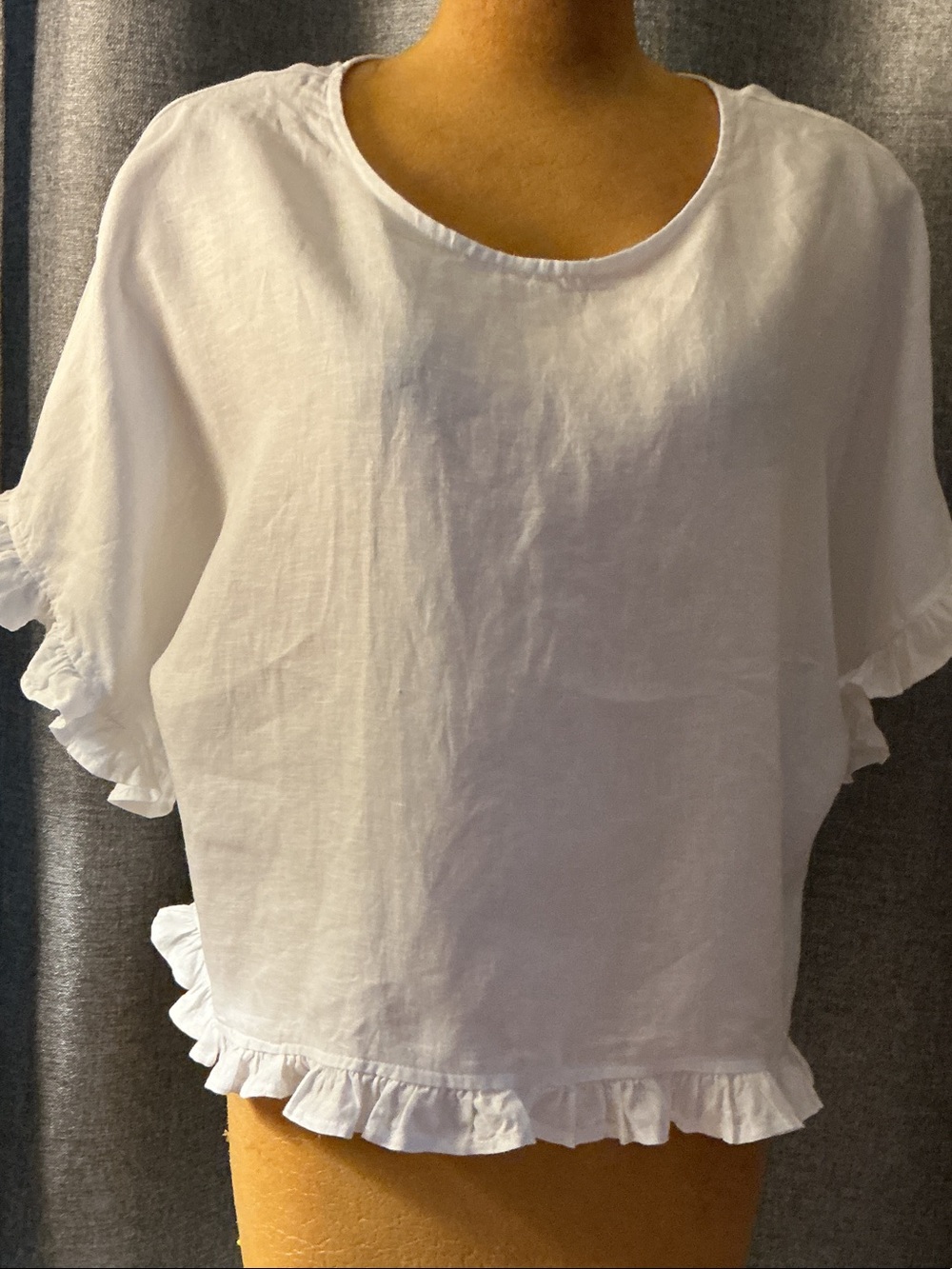 For Cynthia White Ruffle-Hem Short Sleeve Tunic Top